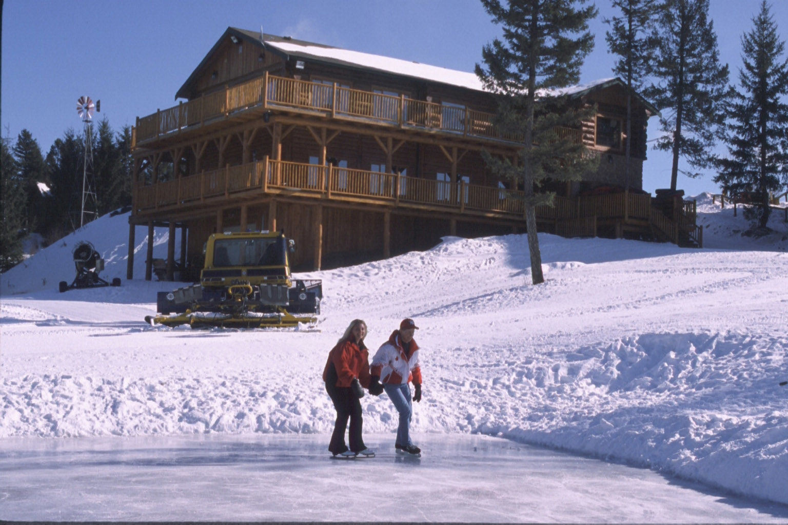 Spruce Hill Resort & Spa 108 Mile Ranch Exterior photo